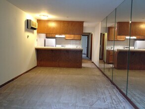 Building Photo - 17200 Newhope St