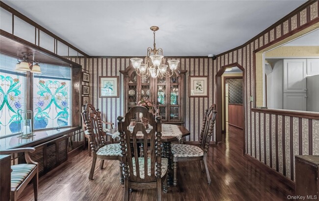 Building Photo - 6 Fernwood Terrace N