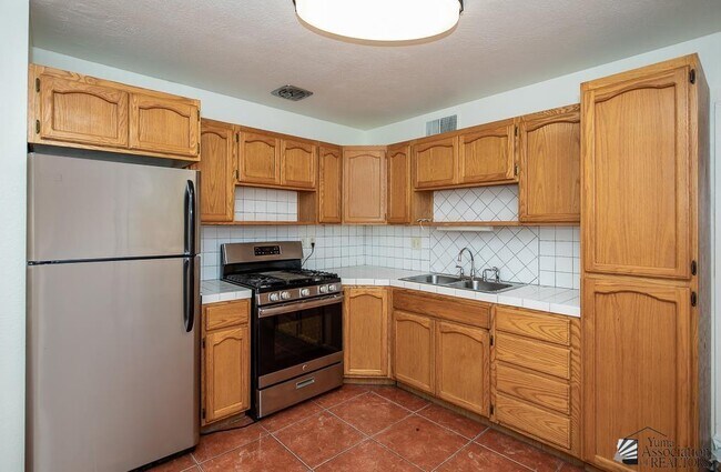 Foto del edificio - 1314 E 23rd Pl