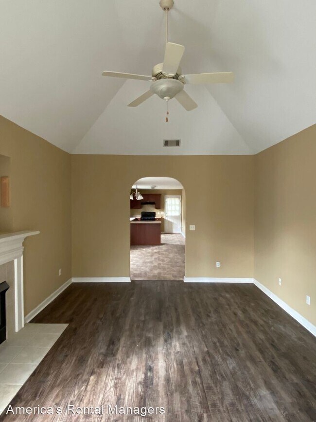 Foto del edificio - 3 br, 2 bath House - 525 Fox Run Circle