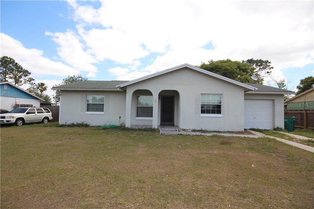 Primary Photo - 701 Royal Palm Dr