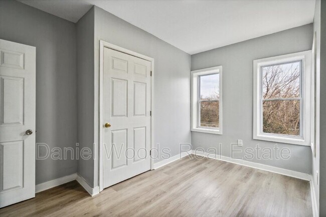 Building Photo - 4277 Mantua Ave
