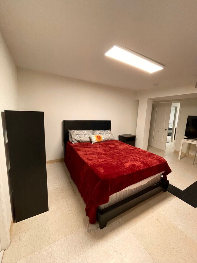 Bedroom 1 - 2817 Mary St