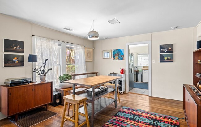 Foto del edificio - Gorgeous Tarrytown Home for Rent