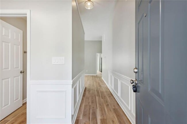 Building Photo - 2335 Winthrope Way Dr