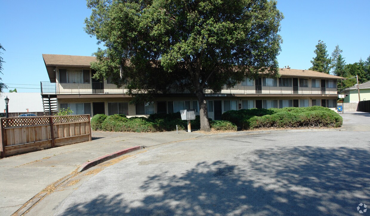 Foto principal - Golden Oak Court