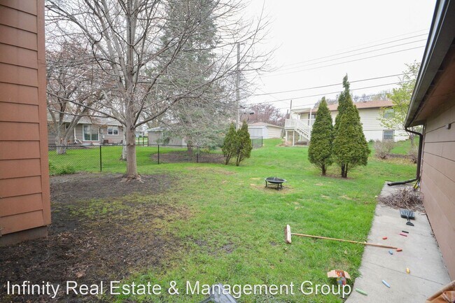 Building Photo - 3 br, 2 bath House - 1845 33rd St NW