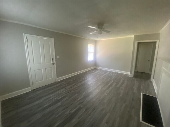 Foto del edificio - ***AVAILABLE NOW***2 or 3 Bedroom / 1 Bathroom Home for Rent Near Ft. Benning in Columbus, GA