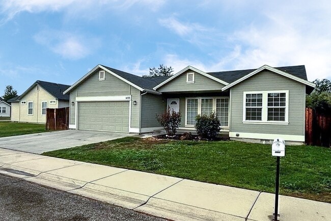 Building Photo - 1435 N Inez Pl