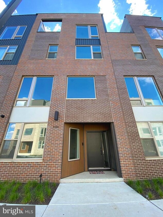 3206 Parkview Walk, Philadelphia, PA 19125 Townhome Rentals in