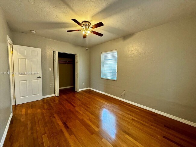 Building Photo - 6400 SW 58th Ave