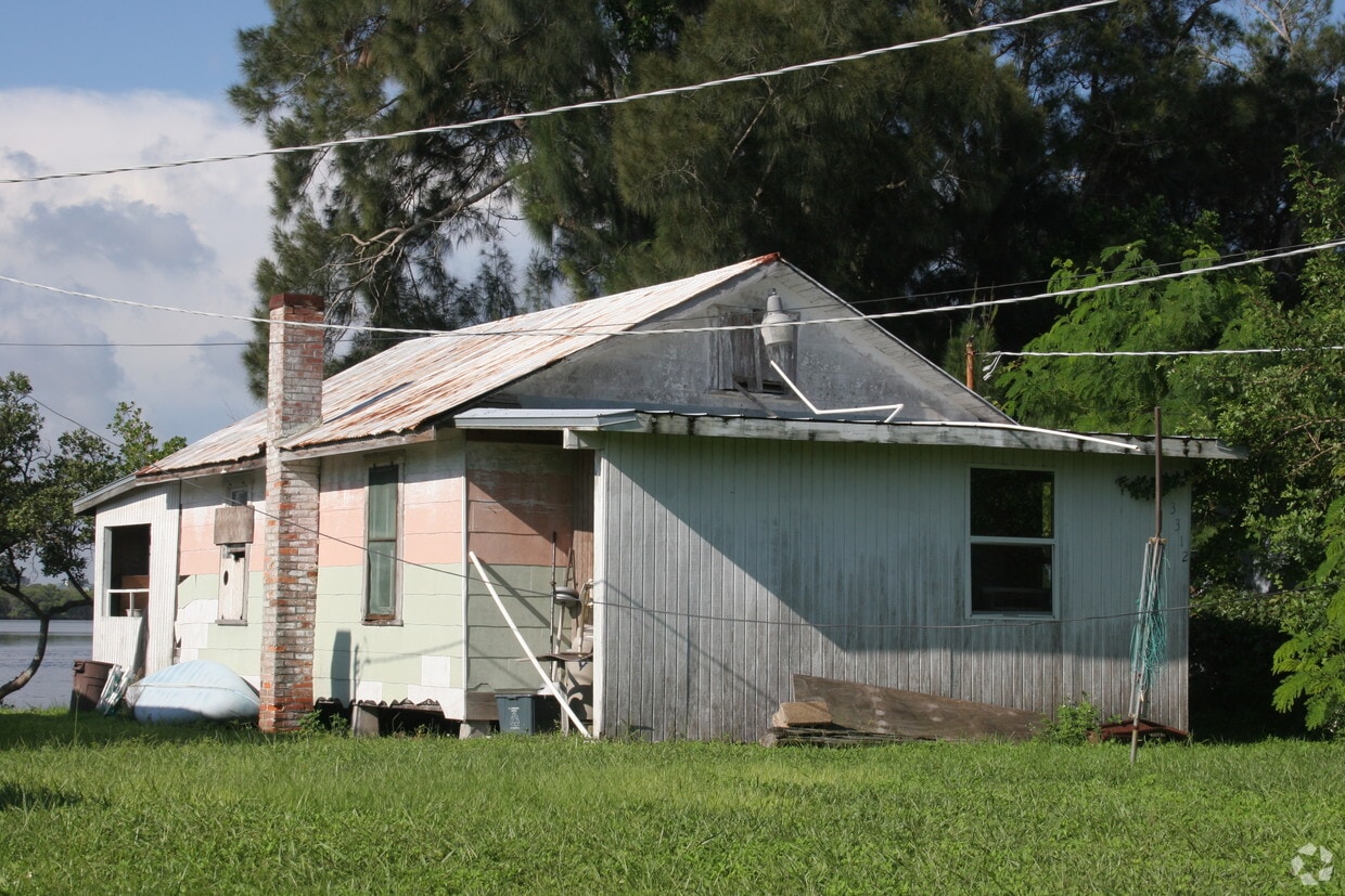 Building Photo - 3304 W Shell Point Rd