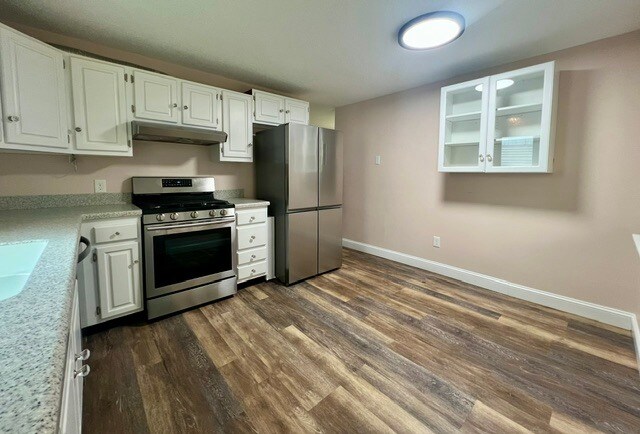 Cocina - 103 Main St