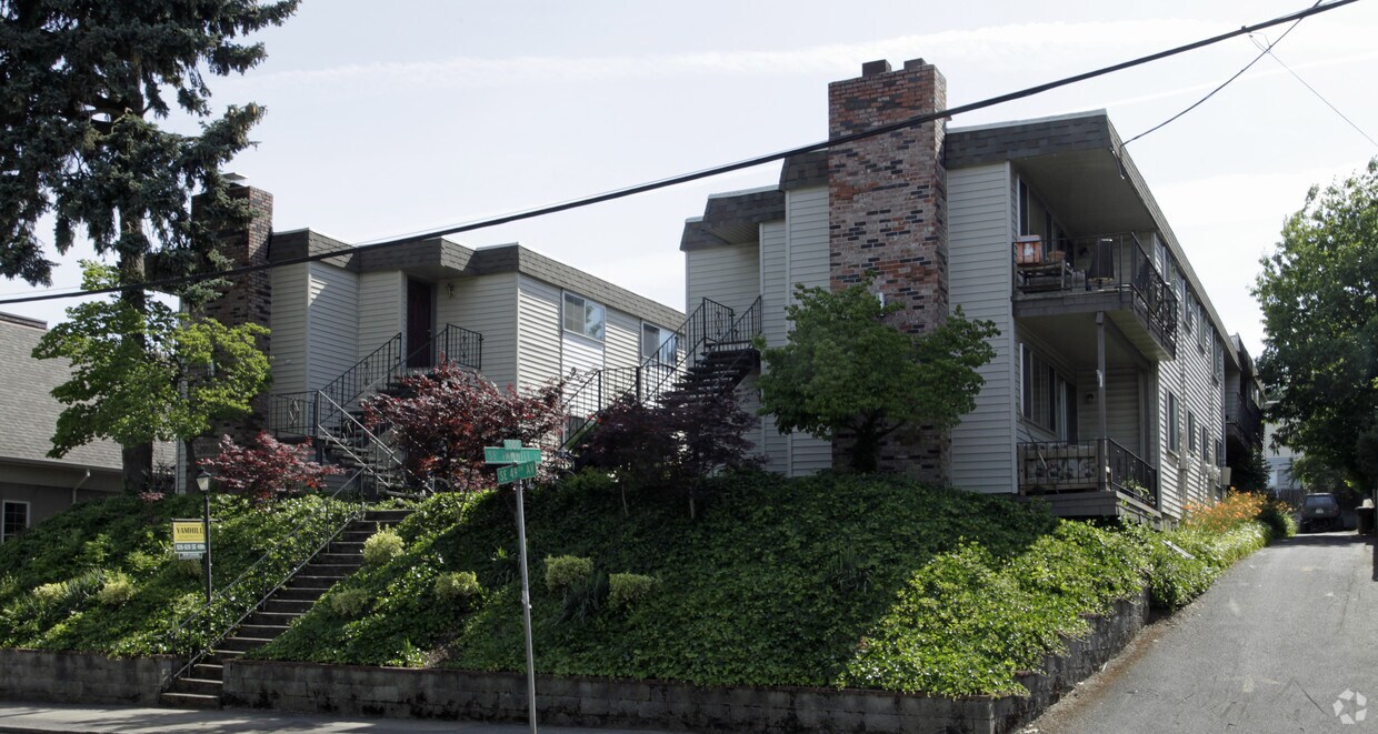 Foto principal - Yamhill Apartments