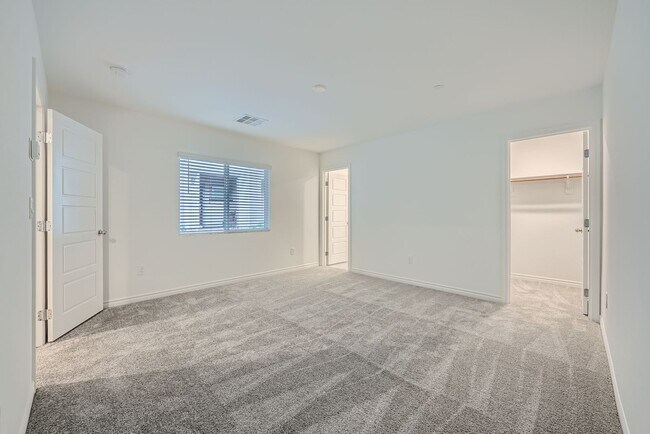 Foto del edificio - New New New!