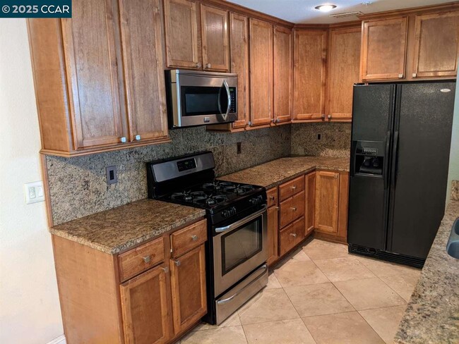 Building Photo - 249 Sea Crest Cir