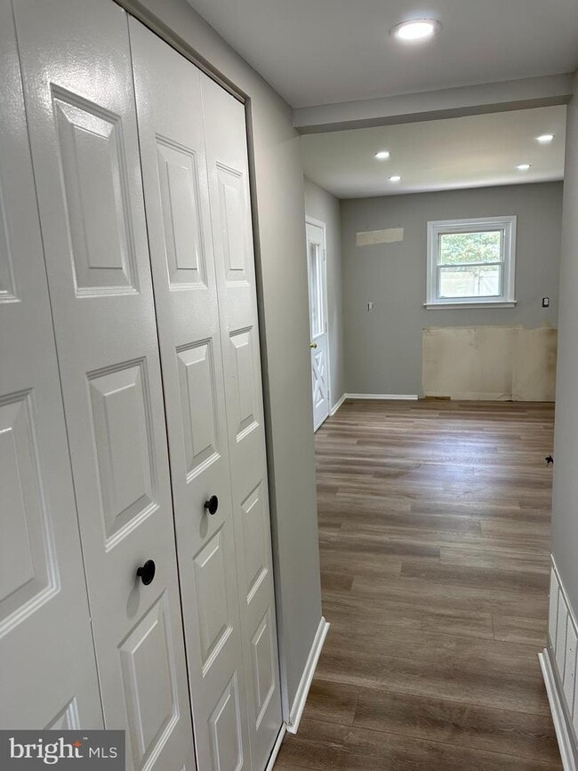 18 Madison St, Logan Township, NJ 08085 Townhome Rentals in Logan