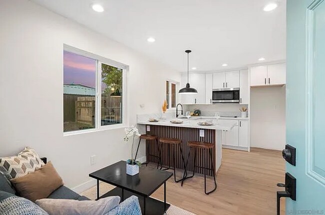 Foto del edificio - ****MODERN 1BD ADU – PRIVACY, STYLE & CONV...