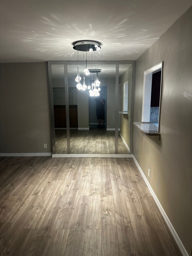 Building Photo - 403 NW 68th Ave