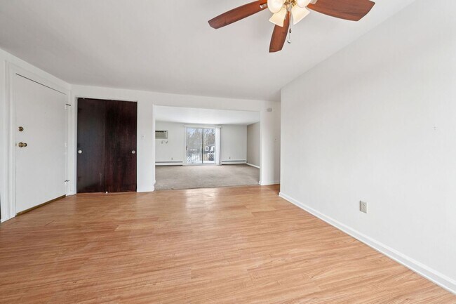 Foto del edificio - 4 Losson Garden Dr