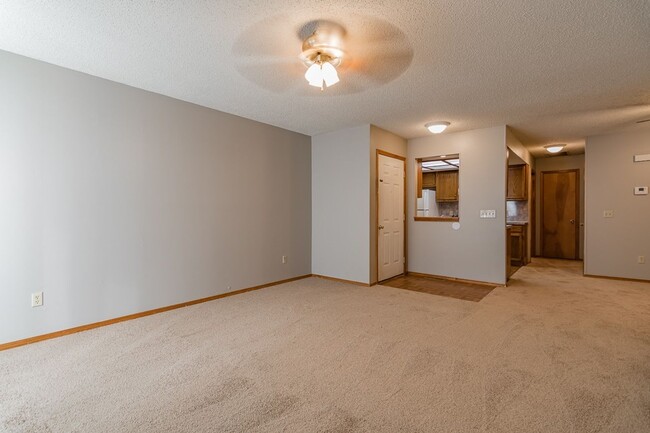 Building Photo - LEASING
