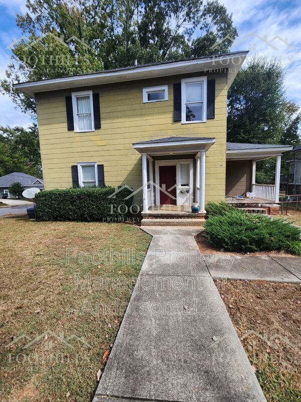 Building Photo - 110 N Prevost St