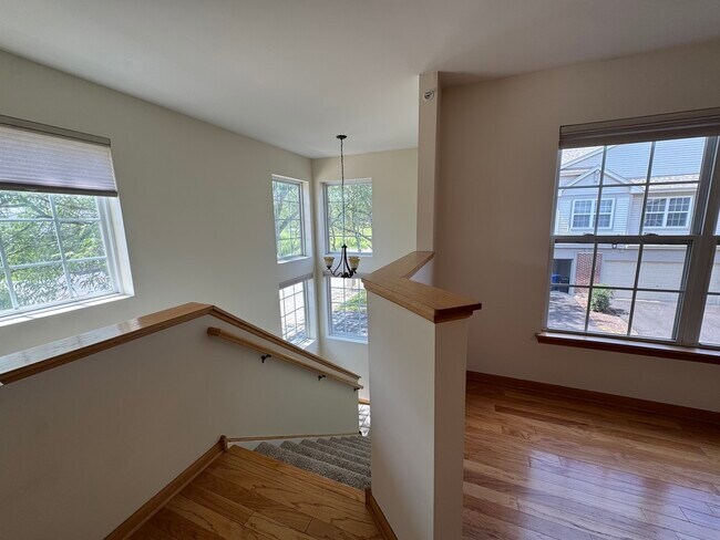 Foto del edificio - 2268 Vanderbilt Dr