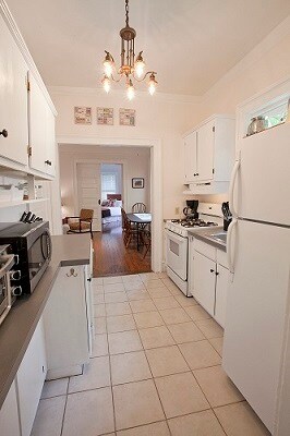 Kitchen - 87 Druid Cir NE