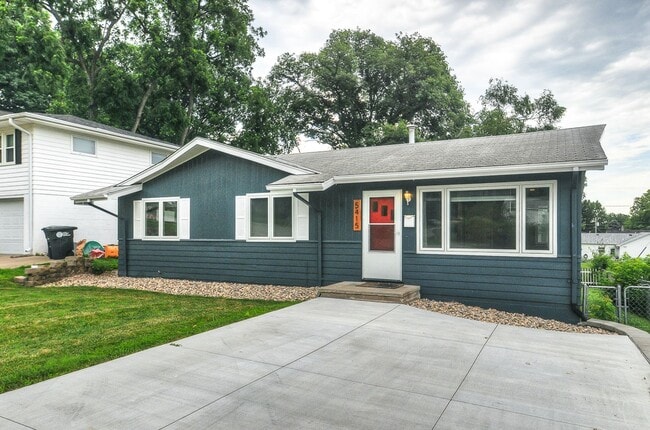 Building Photo - 5415 Poppleton Ave