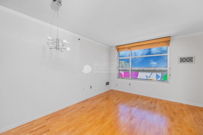 Foto del edificio - 1701 Jackson St