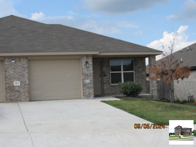 Building Photo - 313-B Lost Trail, Copperas Cove, TX 76522