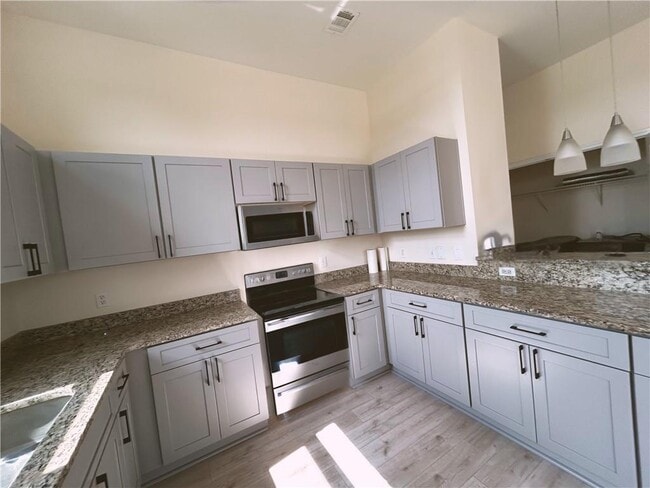 Foto del edificio - 870 Mayson Turner Rd NW