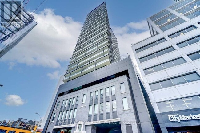 Building Photo - 125 Peter St