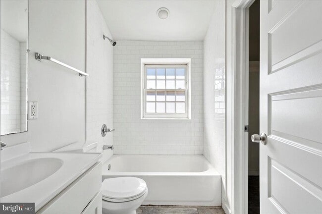 Building Photo - 5011 Germantown Ave