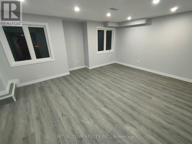 Photo du bâtiment - 1065 Langford Blvd.