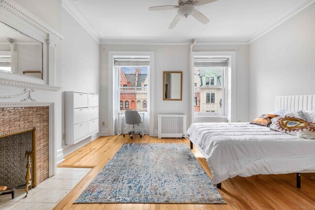 Foto del edificio - 130 W 81st St