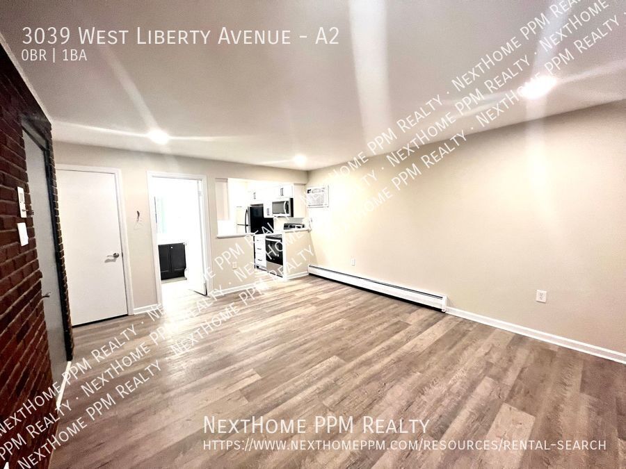 Foto principal - Updated Dormont Studio with heat included ...