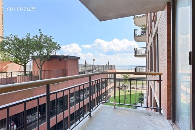 Foto principal - 3111 Ocean Pkwy