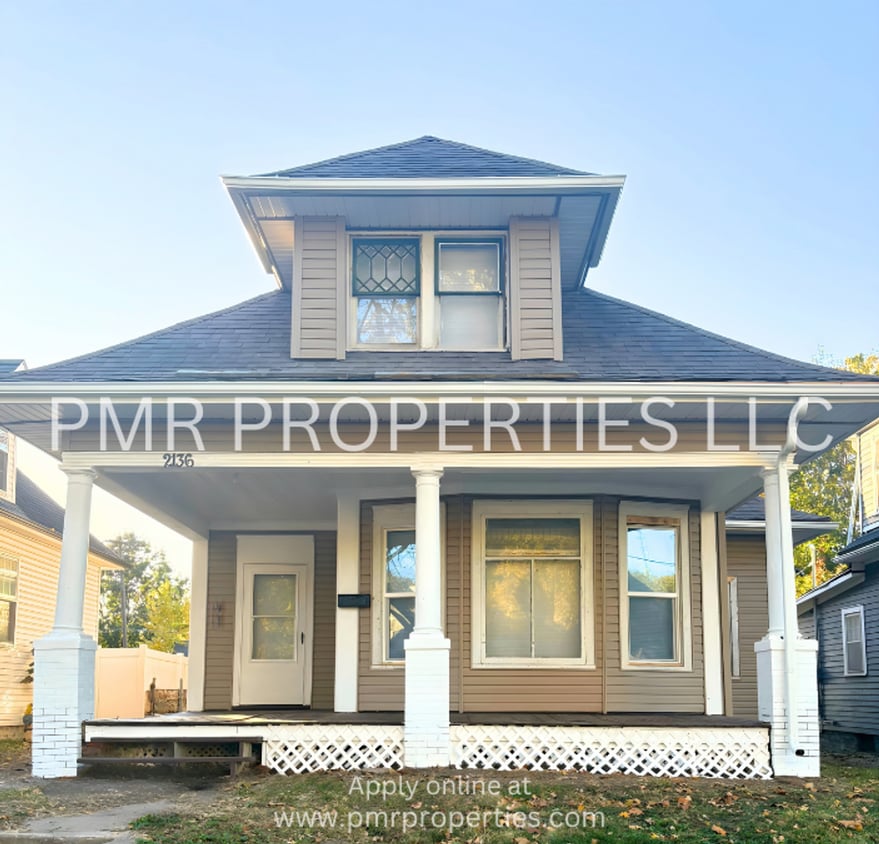 Primary Photo - 3 Bedrooms/1 Bathroom House