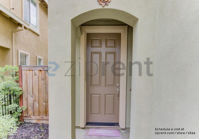 Building Photo - 1753 Stoneman Dr