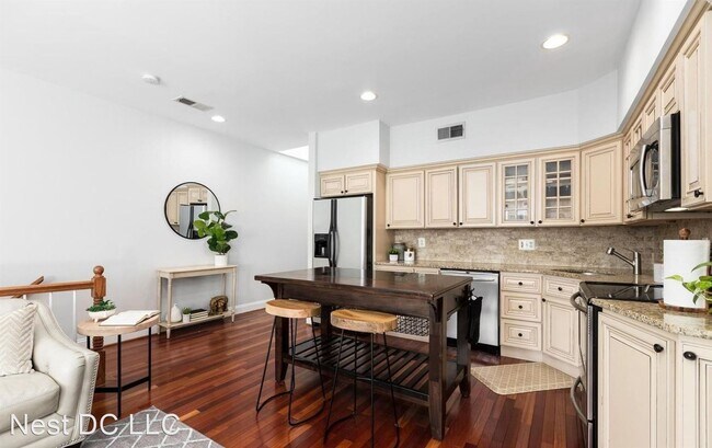 Building Photo - 2 br, 2 bath House - 23 Bates St NW Unit 2