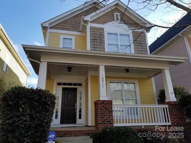 Foto principal - 15211 Barnsbury Dr