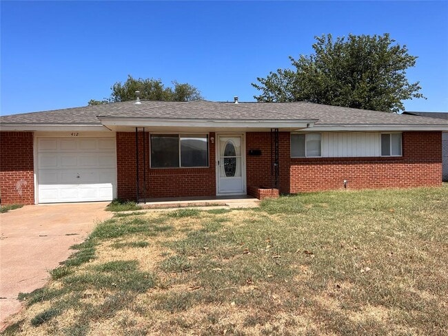 Building Photo - 412 Pryor Dr