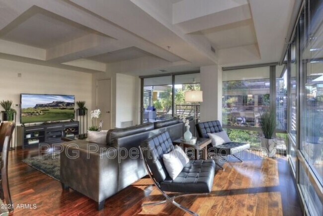 Building Photo - 7141 E Rancho Vista Dr