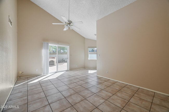 Building Photo - 7725 E Rovey Ave