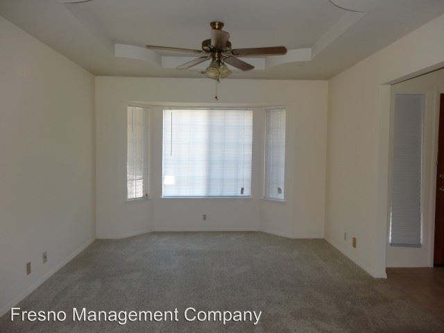 Building Photo - 682 W Ellery Ave