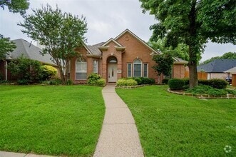 Building Photo - 4828 Holly Berry Dr