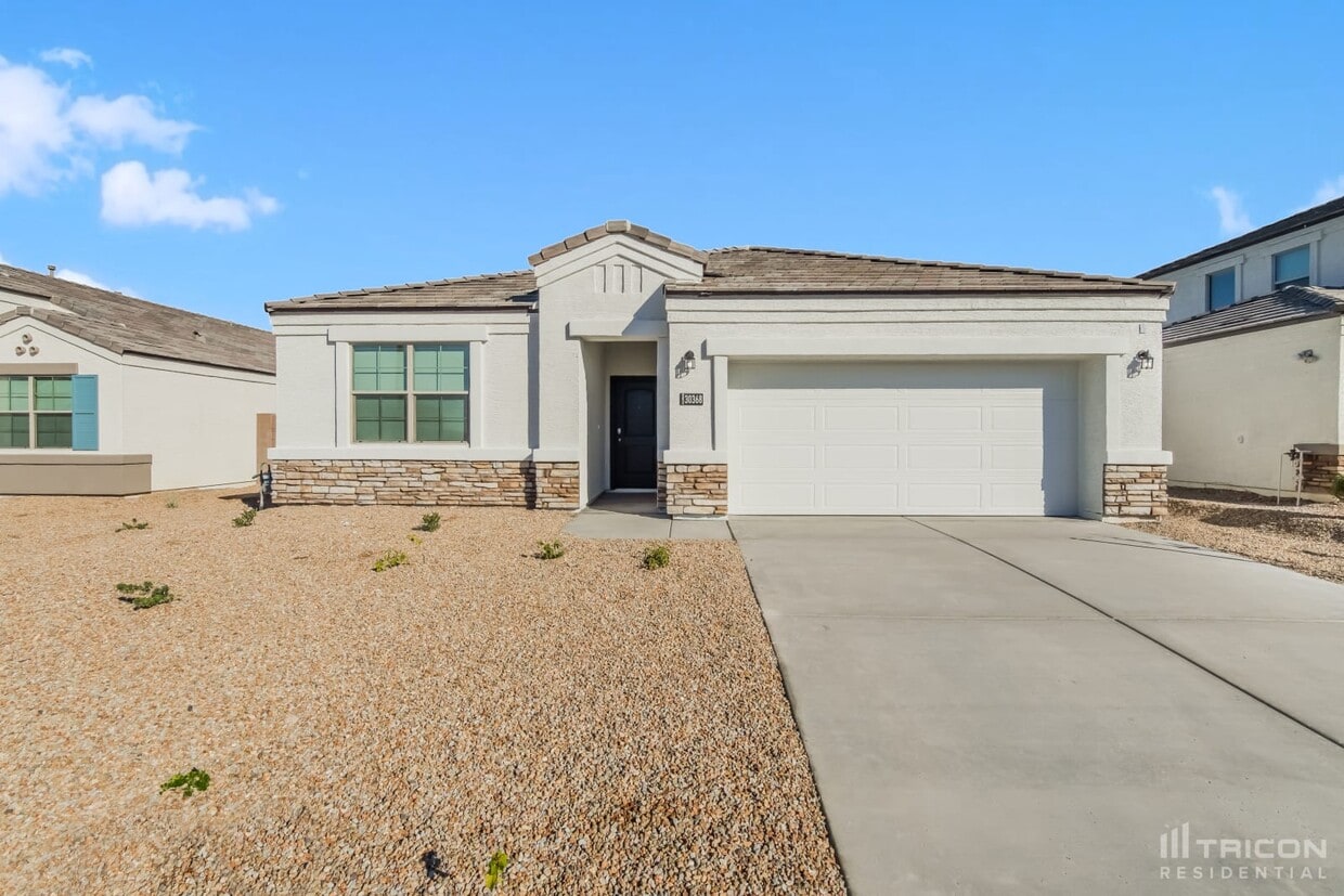 Foto principal - 30368 W Sheila Ln