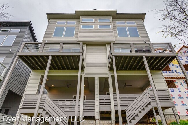 Building Photo - 4 br, 3.5 bath House - 22 Fern Avenue