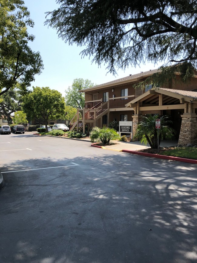 Building Photo - Heritage Park Senior Apartments